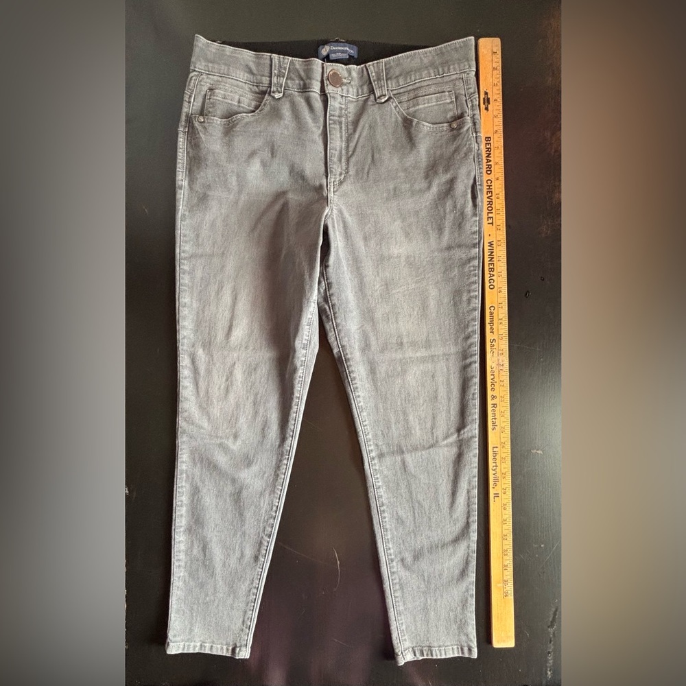 Democracy Women's “Ab”solution Skinny Jeans in Gray Wash Size 16
